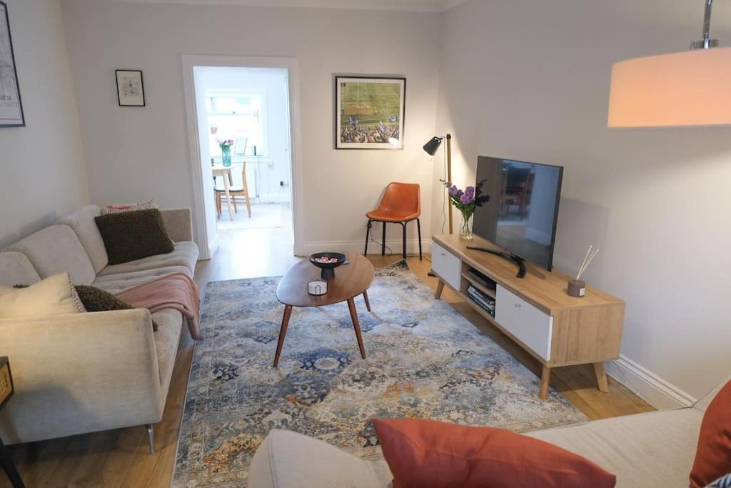 Lang Toon House - 3 Bedrooms Auchterarder Buitenkant foto